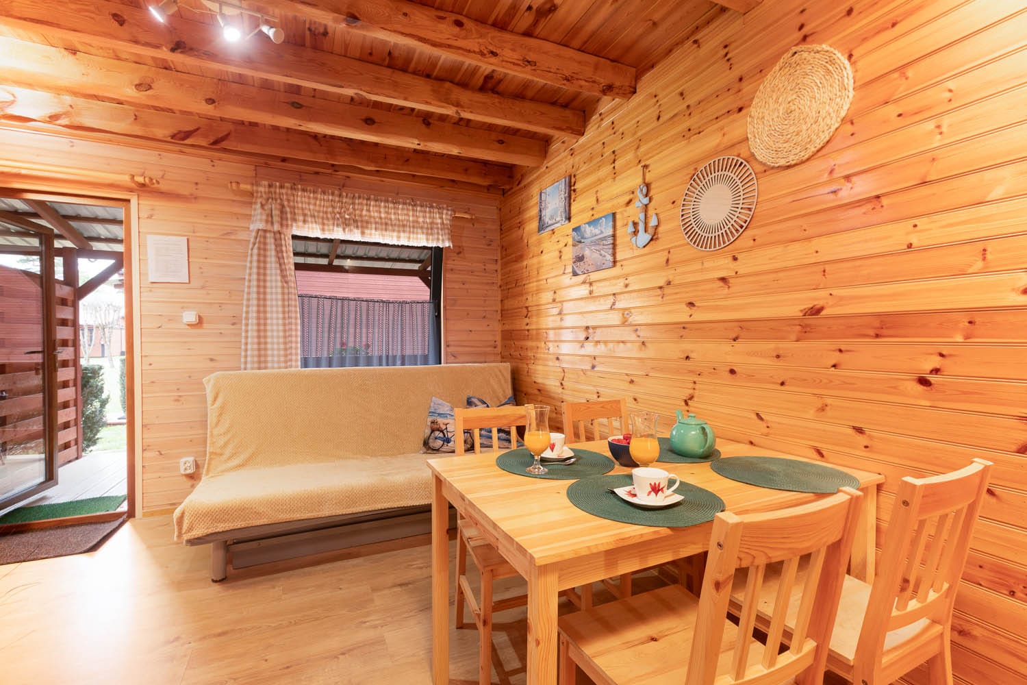 Domek cztero-sześcioosobowy piętrowy nr 19 - zdjęcie 2